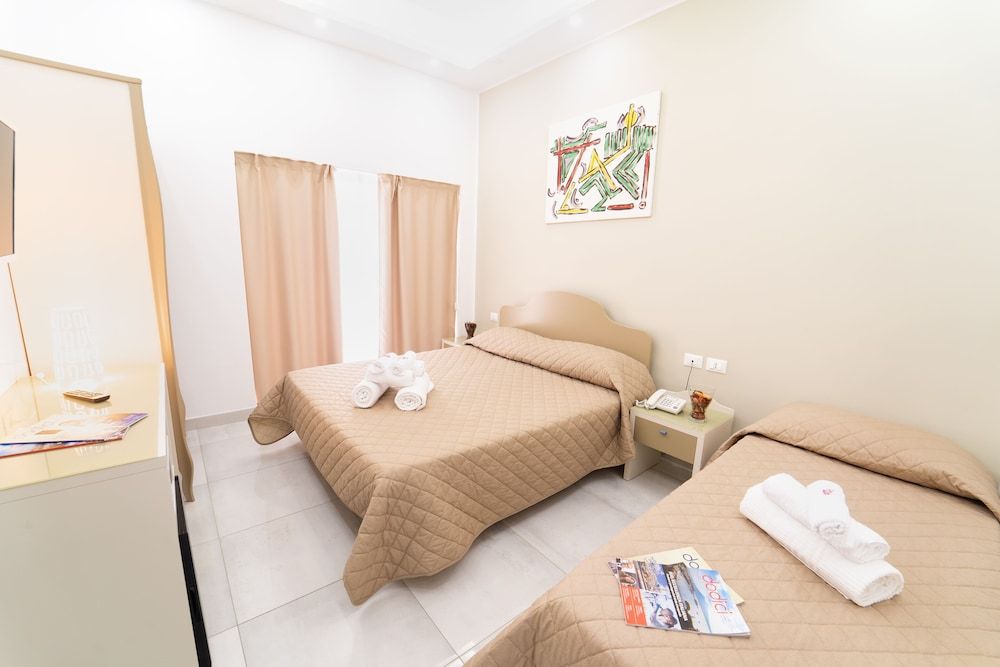 Deluxe Triple Room, Annex Building (Corso Umberto 311)