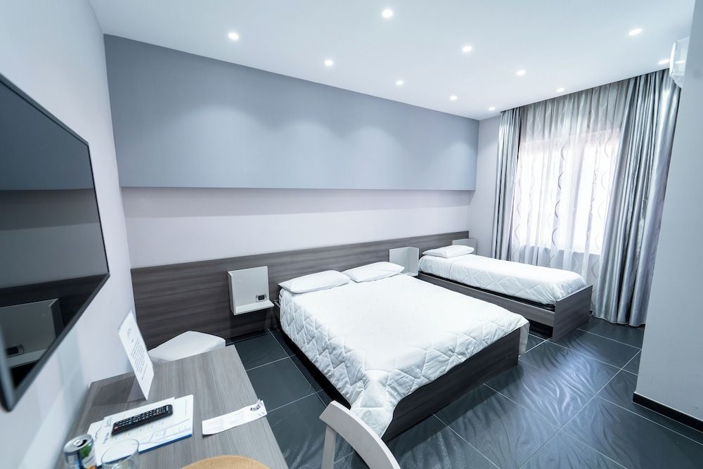 Deluxe Triple Room, Annex Building (Piazza Mercato 45)