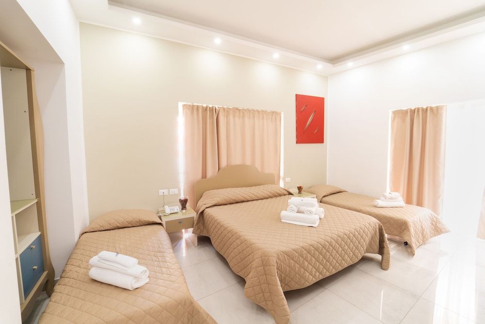 Deluxe Quadruple Room, Annex Building (Corso Umberto 311)