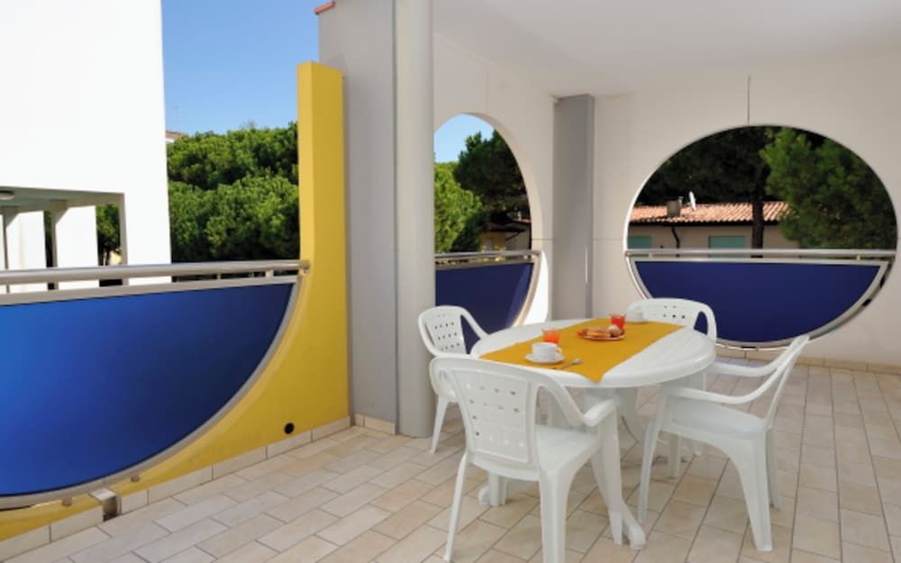 Apartment, 2 Bedrooms, Terrace, City View