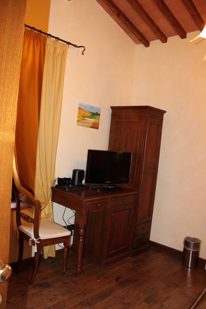 Nuovo Etruria Resort Basic Room 5