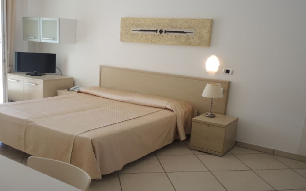 Studio, Multiple Bedrooms, Terrace, Pool View