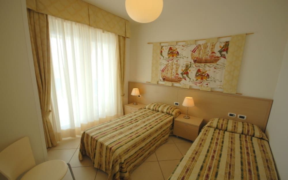 Apartment, 2 Bedrooms, Terrace, Ocean View
