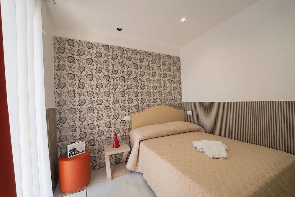 Standard Room, Balcony, Courtyard View