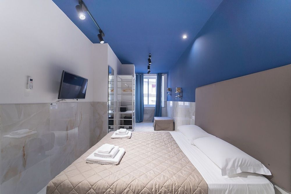 Comfort Triple Room, City View, Annex Building (Via A. De Gasperi 55)