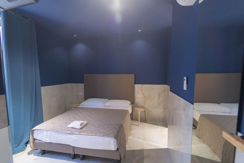 Basic Room, Private Bathroom, Courtyard View