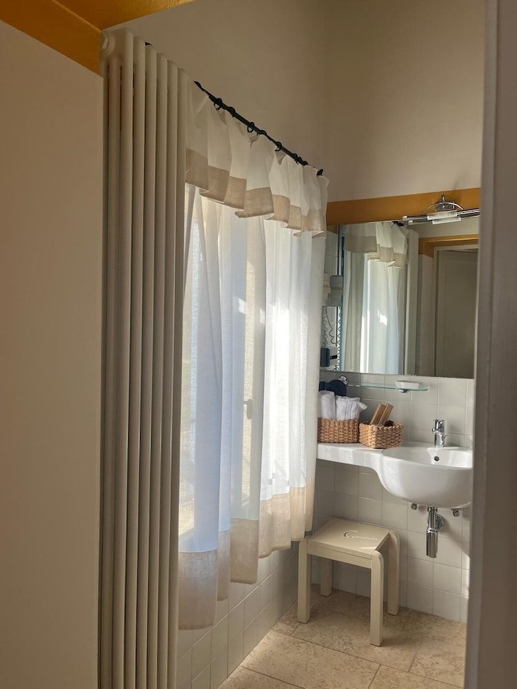 Locanda La Candola Deluxe Room, Hill View 10