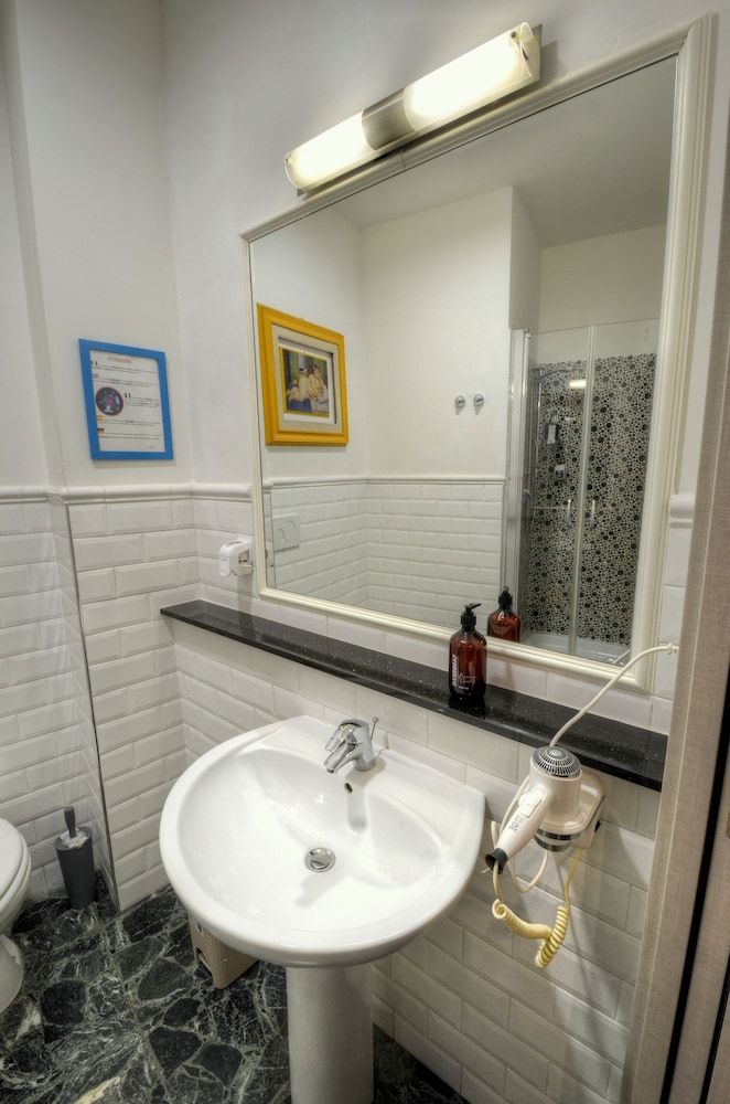 Palazzo Alibrandi Deluxe Double or Twin Room 10