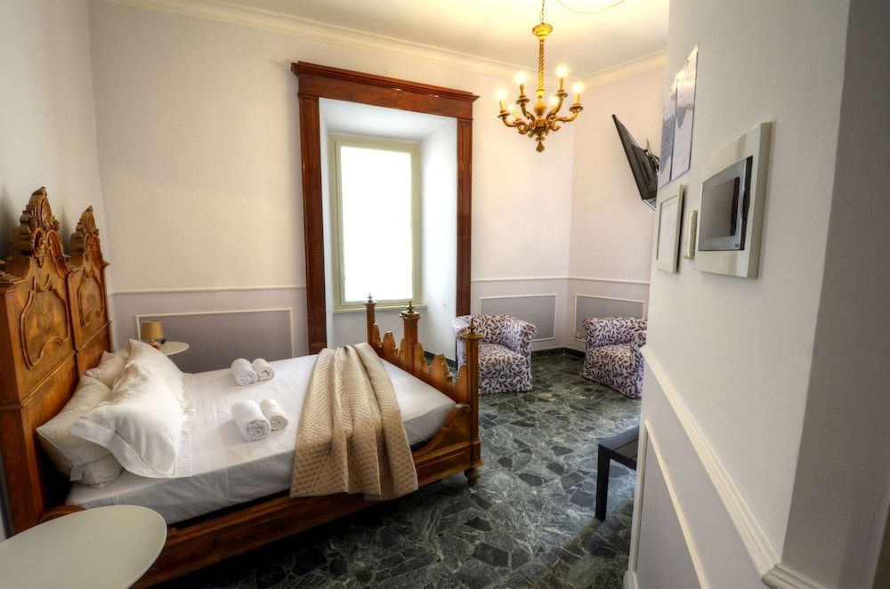 Palazzo Alibrandi Deluxe Double Room, City View