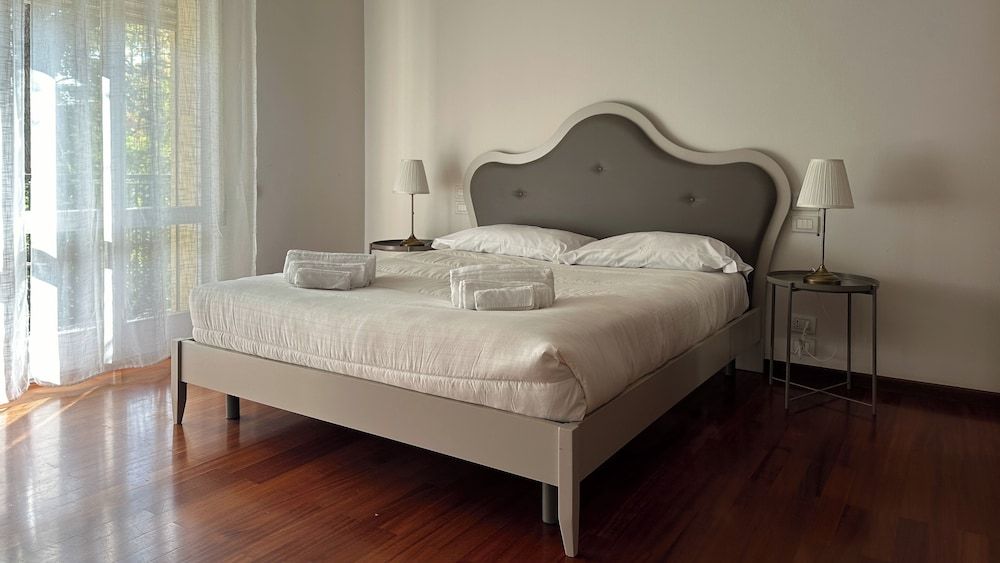 Room & Breakfast D'Annunzio Triple Room, Garden View 3