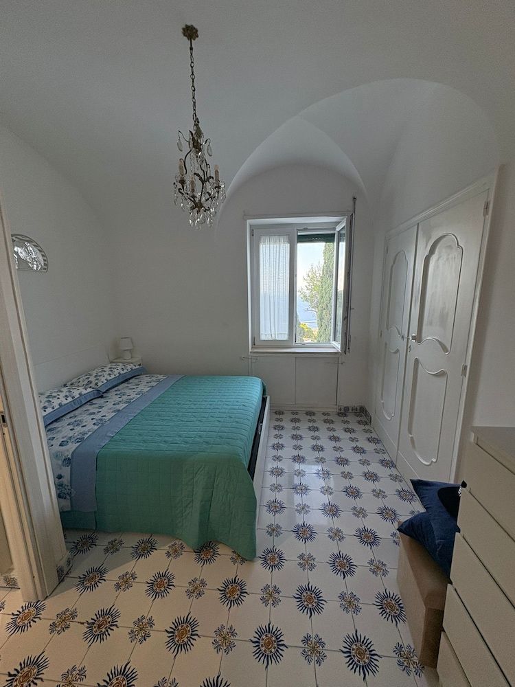 Heartbreaking sea View House in Capri - Italy House, 2 Bedrooms, Smoking, Terrace 11