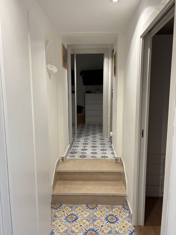 Heartbreaking sea View House in Capri - Italy House, 2 Bedrooms, Smoking, Terrace 9