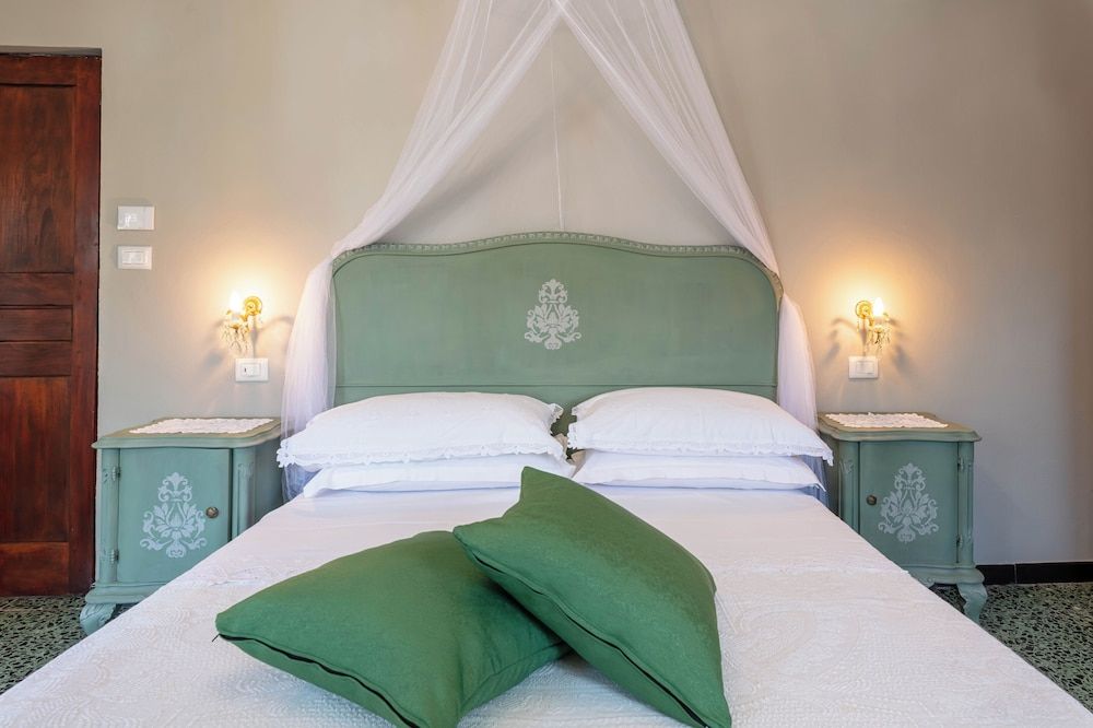 ROYAL GREEN DELUXE ROOM GARDEN VIEW