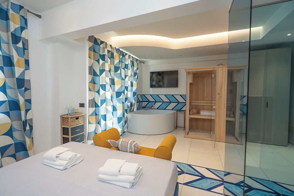 Maiori Suites Luxury Studio Suite, Balcony, Sea View 3