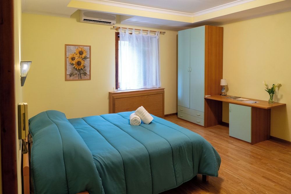 Avernum Relais Classic Triple Room 4