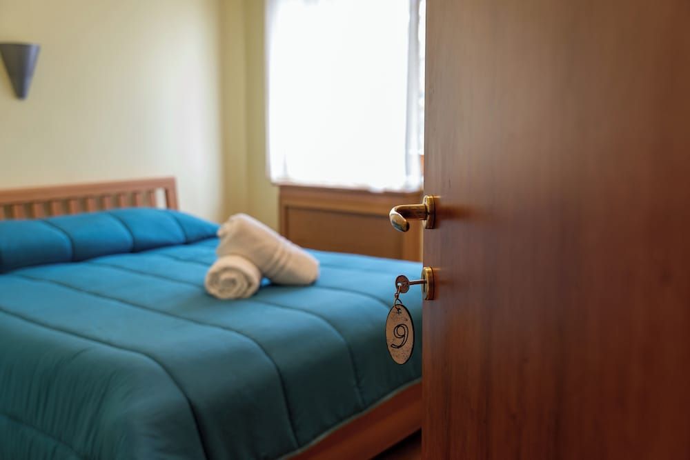 Avernum Relais Basic Double Room, 1 Double Bed 4