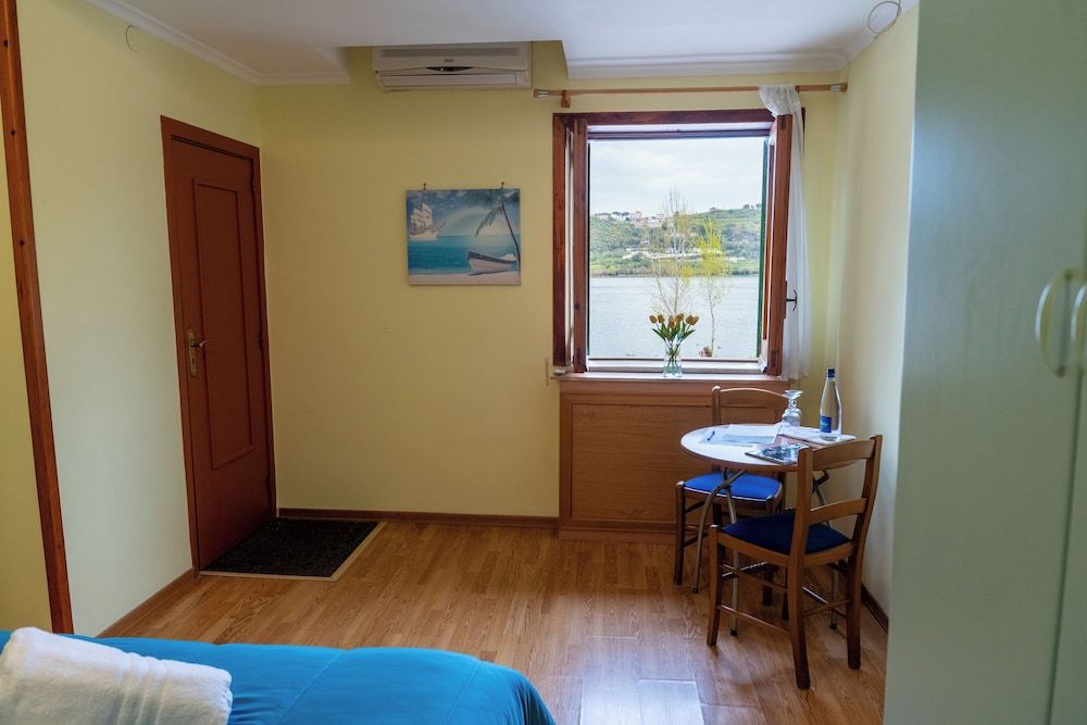 Avernum Relais Panoramic Double Room, 1 Double Bed 8