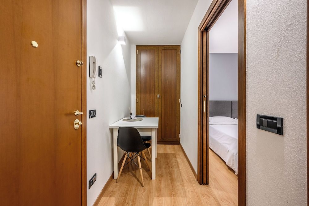 Emilia Studios 4 Apartment, 1 King Bed 6