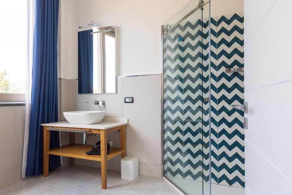 Gioi Hotel Deluxe Room 7