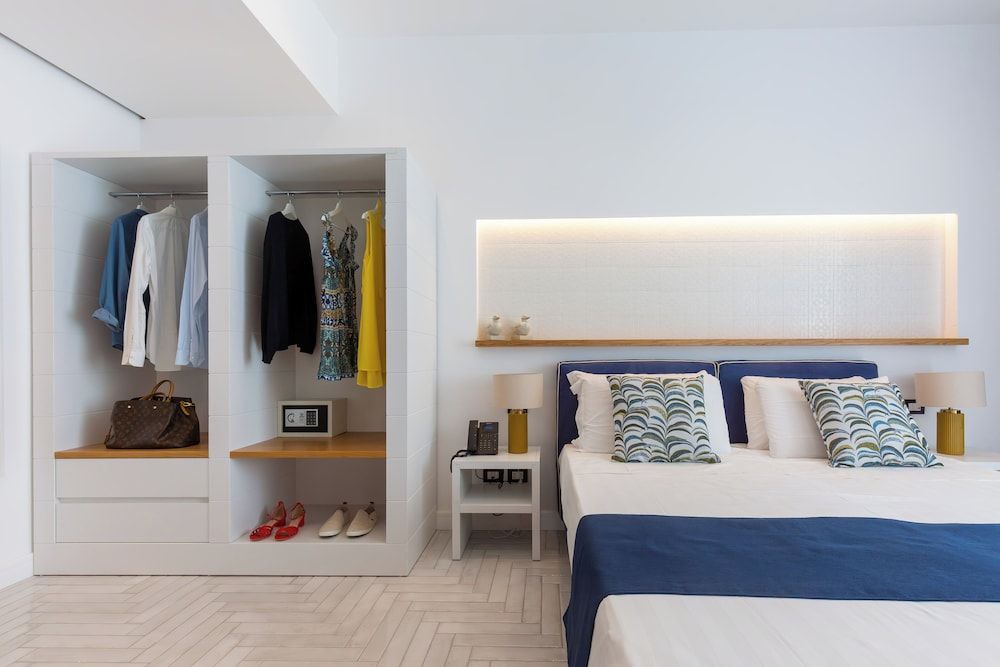 Gioi Hotel Standard Double Room, Courtyard View 6