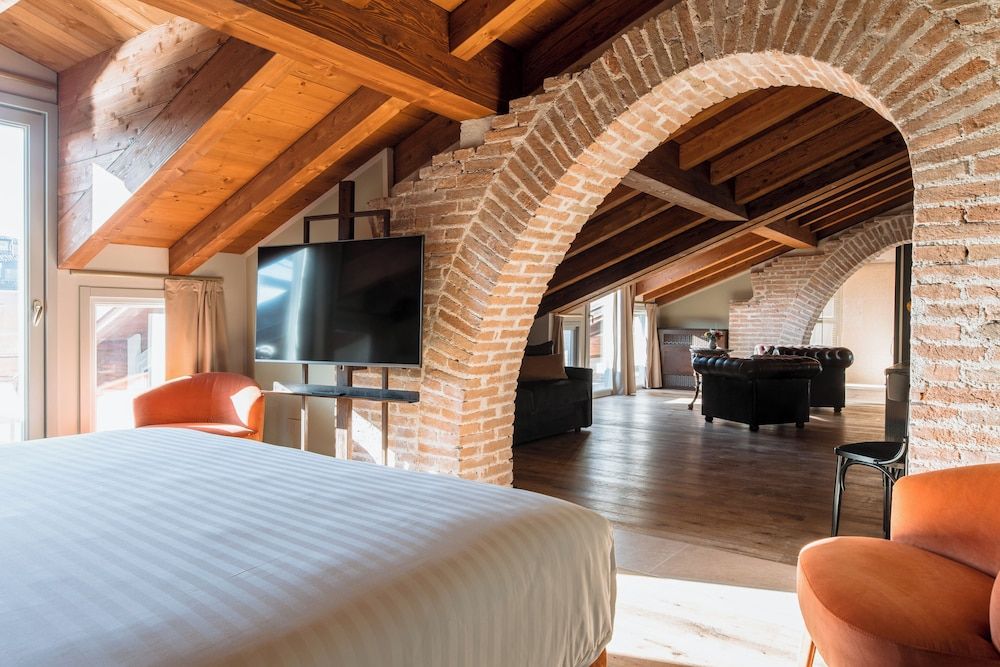 Pavillon Suite Executive Suite, Balcony, Canal View 14