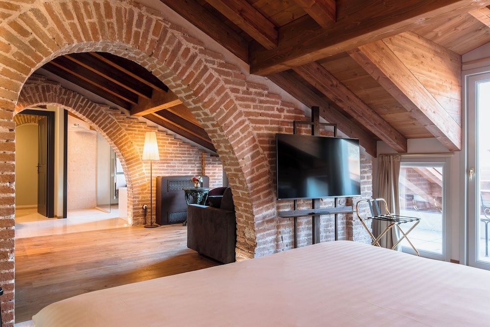 Pavillon Suite Junior Suite, Park View 26