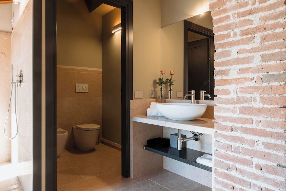 Pavillon Suite Executive Suite, Balcony, Canal View 10