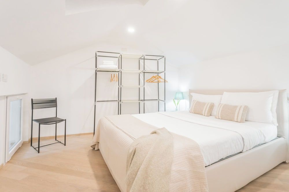 Borsieri Como Apartments with Parking by Rent all Como Apartment (2 Bedrooms)