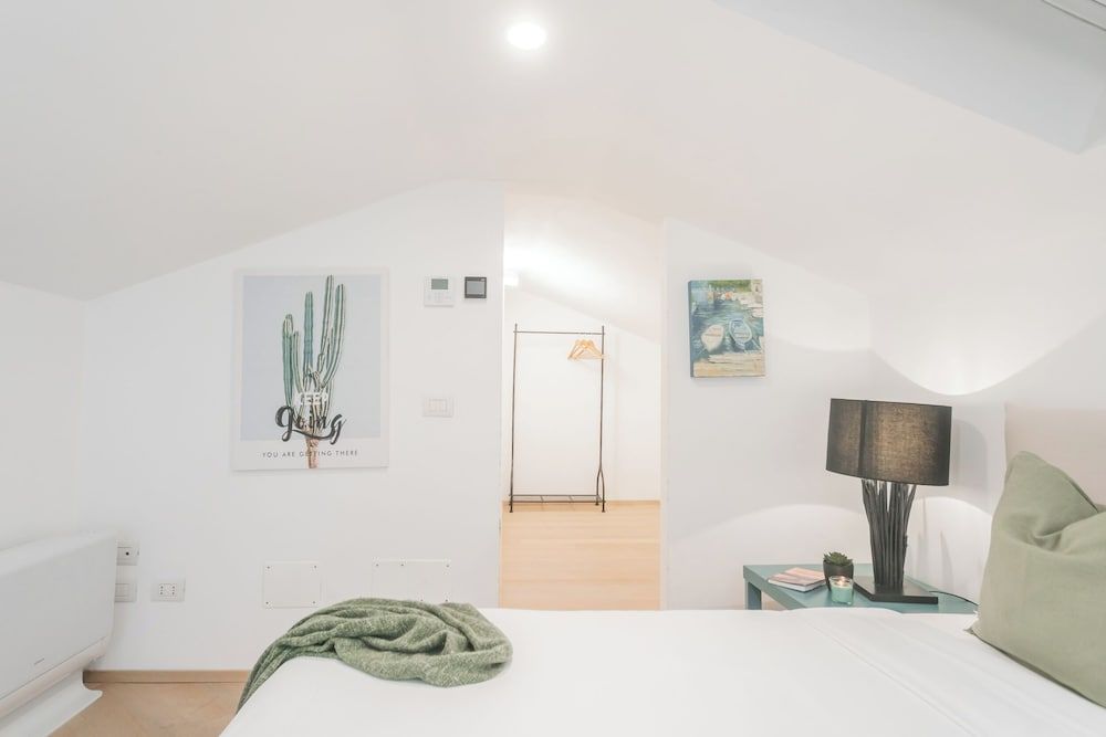 Borsieri Como Apartments with Parking by Rent all Como Apartment (2 Bedrooms) 9