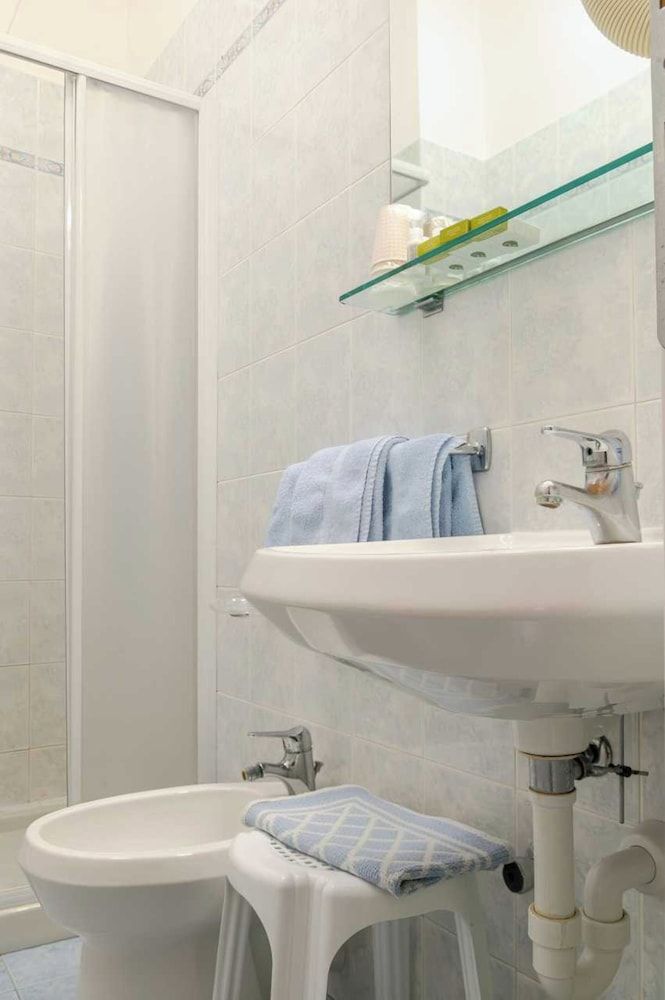 Hotel 3 Cozy and Authentic Stay in Ventimiglia House 5