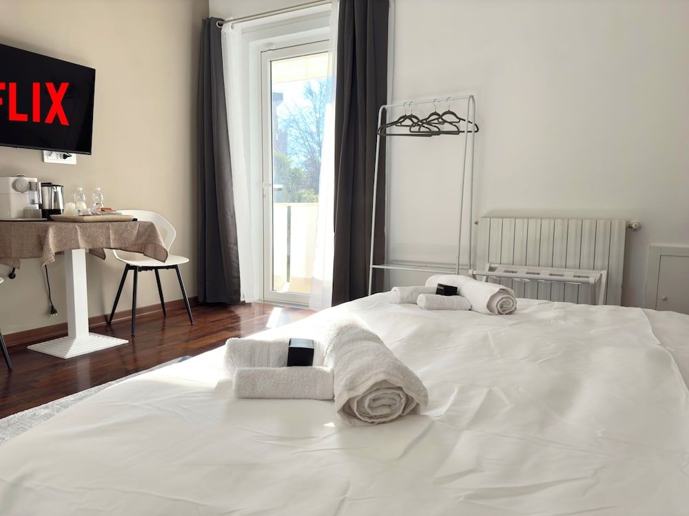 Residence Il Boschetto Deluxe Double Room 2