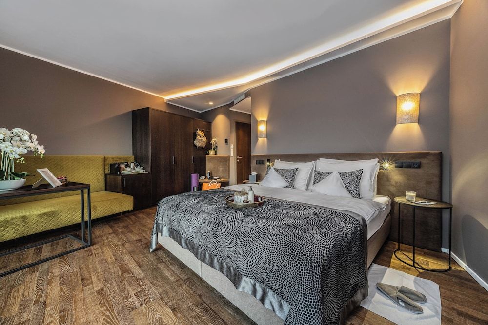Double Room, Air conditioning, Garden Area