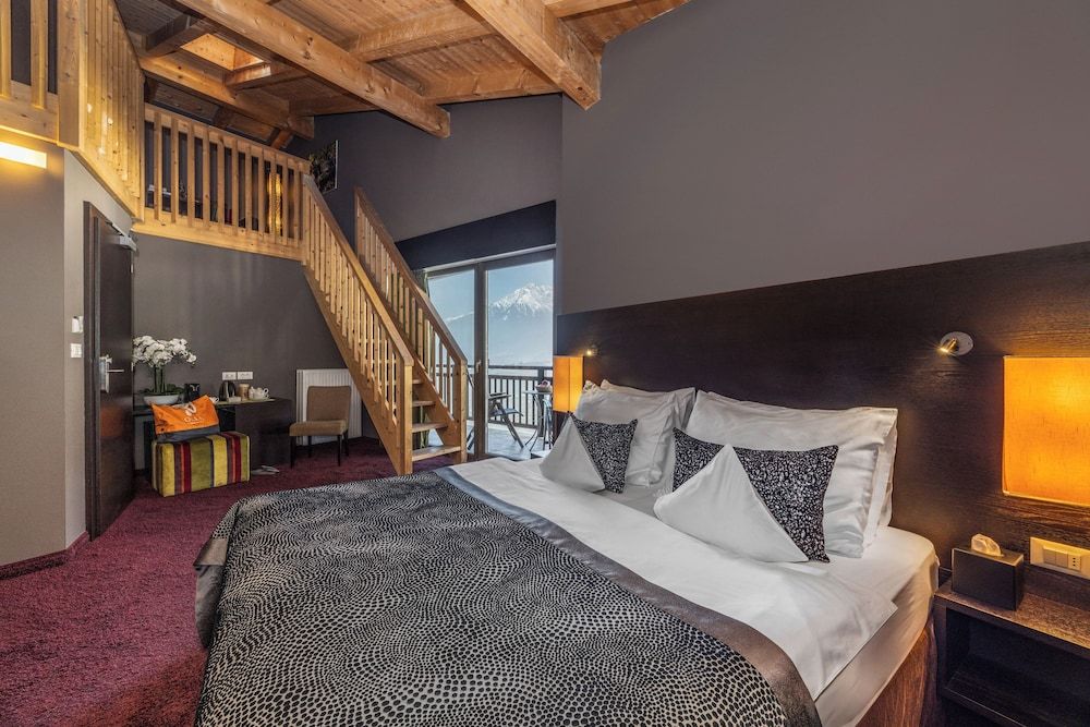 Gallery Double Room, Mountain View