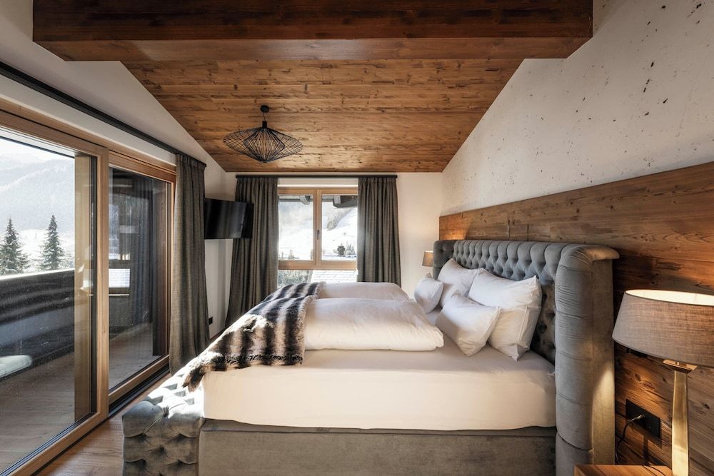 Luxury Penthouse, 3 Bedrooms, Mountain View, Garden Area, With Finnish Sauna