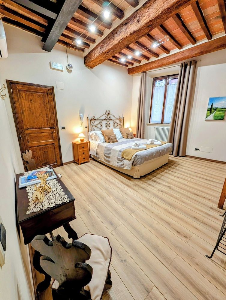 TuscanyLettings Studio&Room
