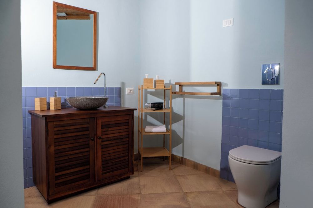 Villa Amoroso - Ospitalità Mediterranea Superior Double Room, Private Bathroom, Garden View 7