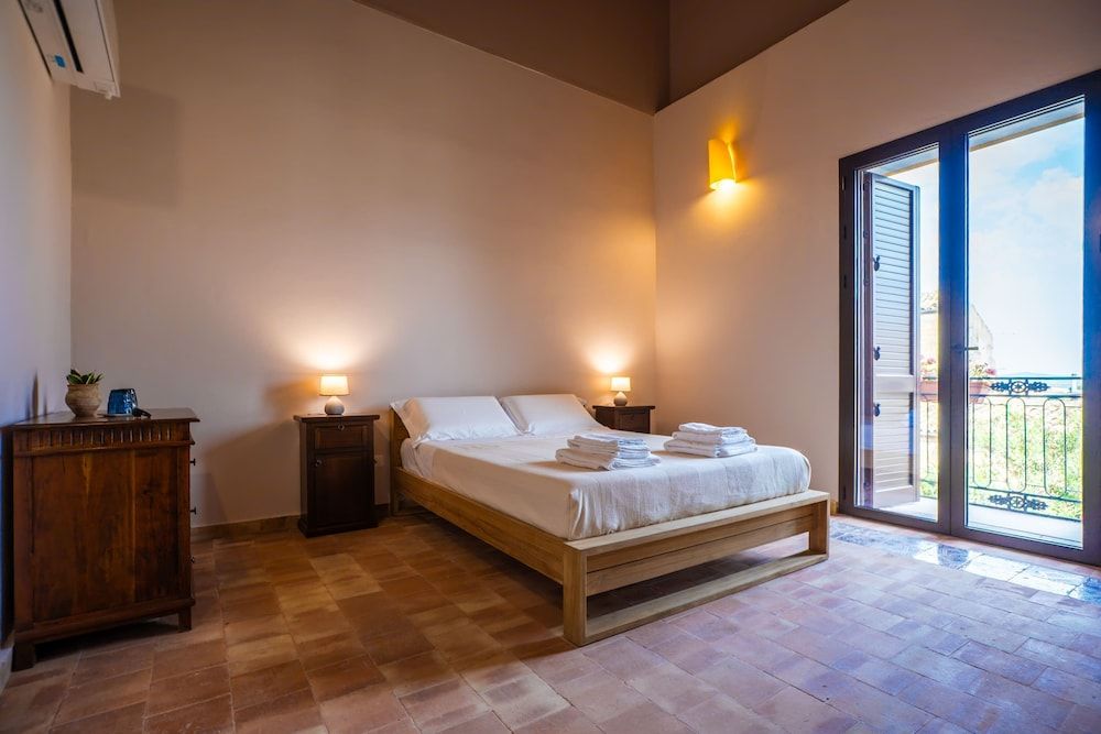 Villa Amoroso - Ospitalità Mediterranea Superior Quadruple Room, Private Bathroom, Tower 5