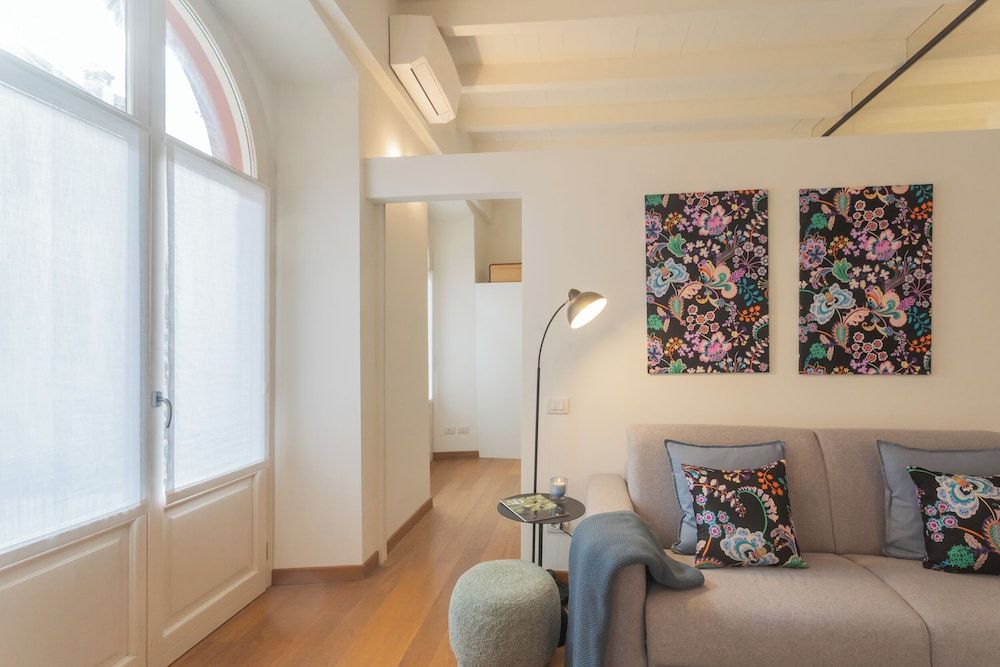 The Printers Home 2 by Rent all Como Apartment (1 Bedroom) 23