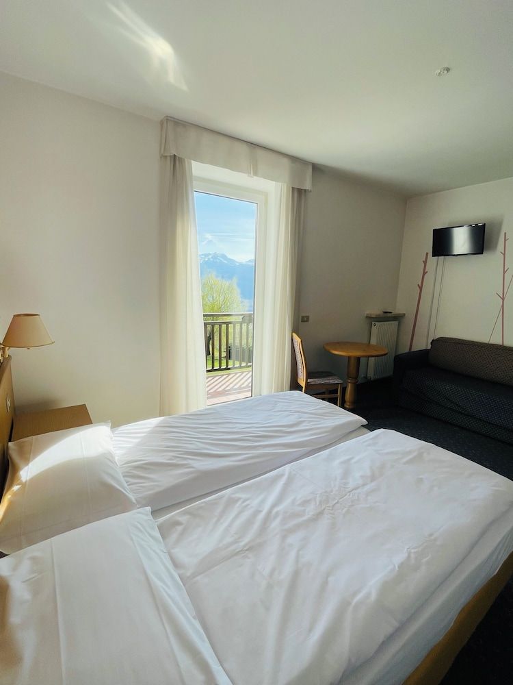 Superior Triple Room, Mountain View
