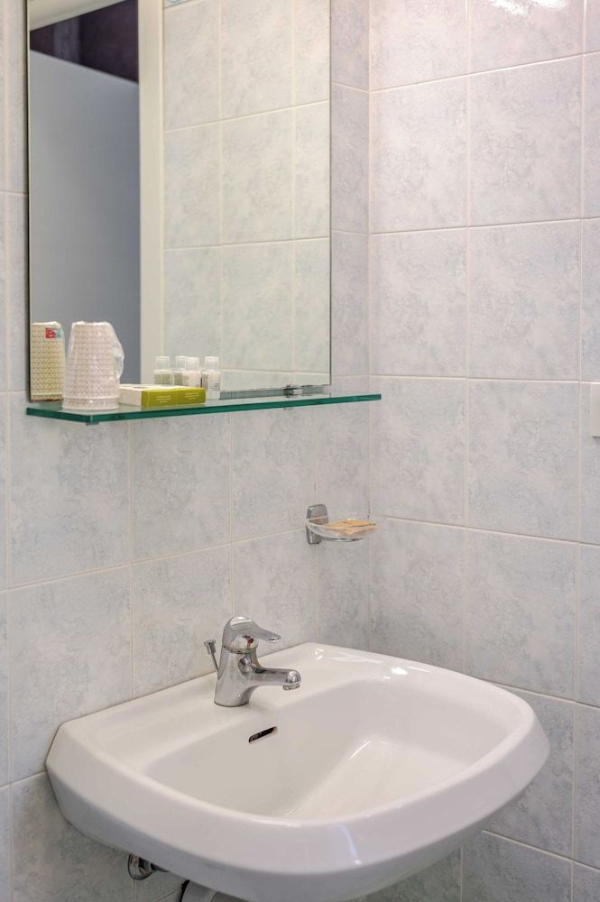 Hotel 3 Comfort and Serenity Heart of Ventimiglia Apartment 7