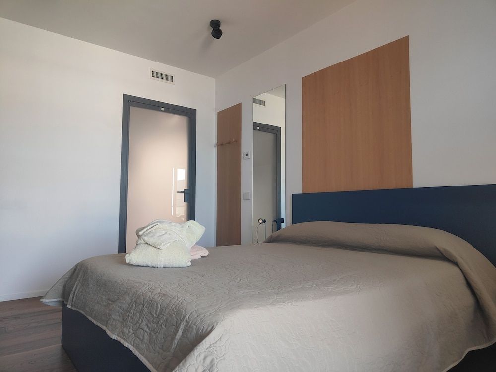 Sea&Cruise Side Apartment Comfort Double Room 4