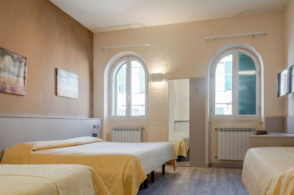 Hotel 3 Comfort and Serenity Heart of Ventimiglia House 9