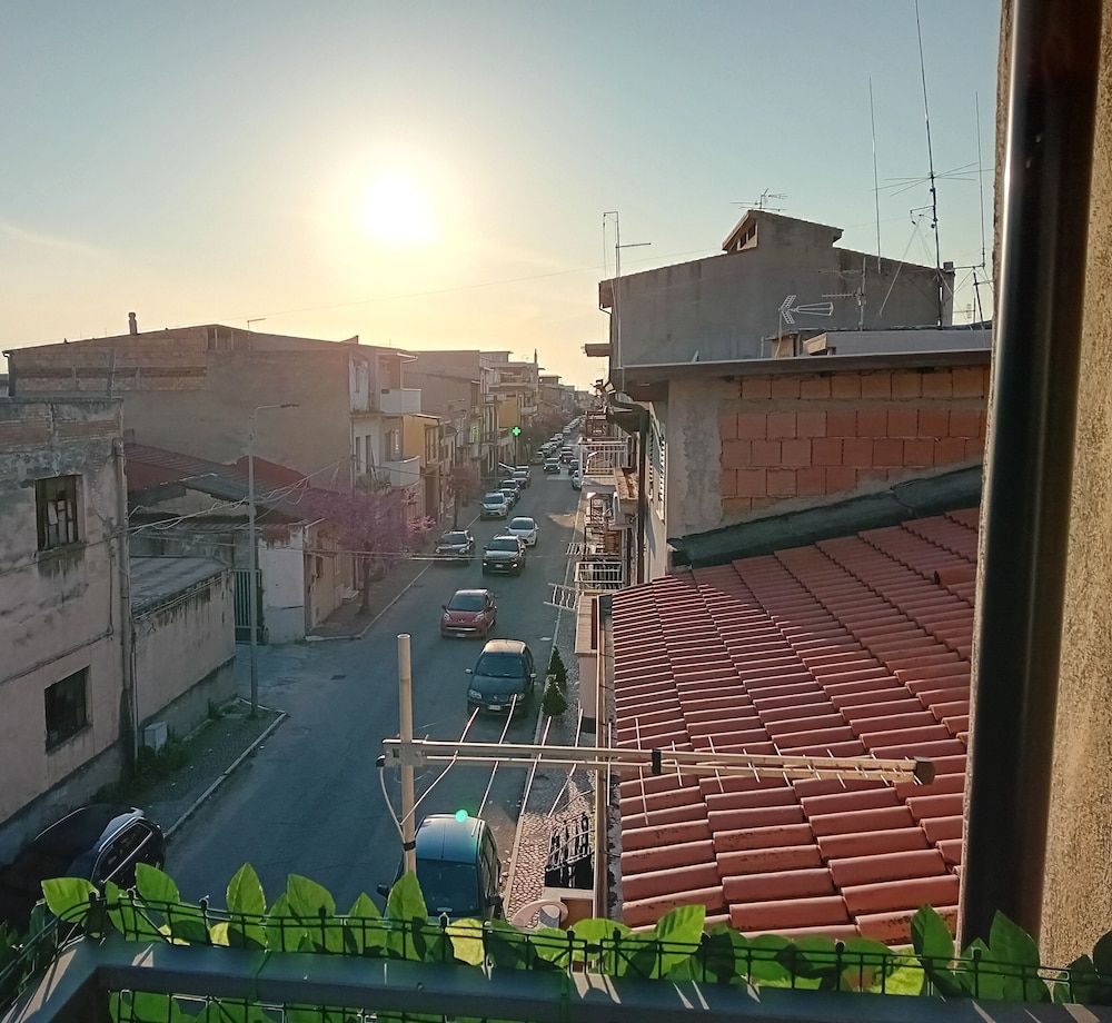 B&b EmaNik Family Room, City View, Tower 16