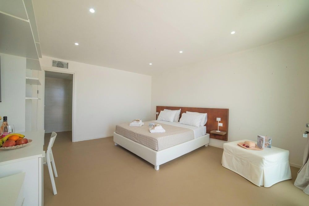 Family Room, Multiple Bedrooms (Agricola Chiani 1 Triple  Relax&Pool)