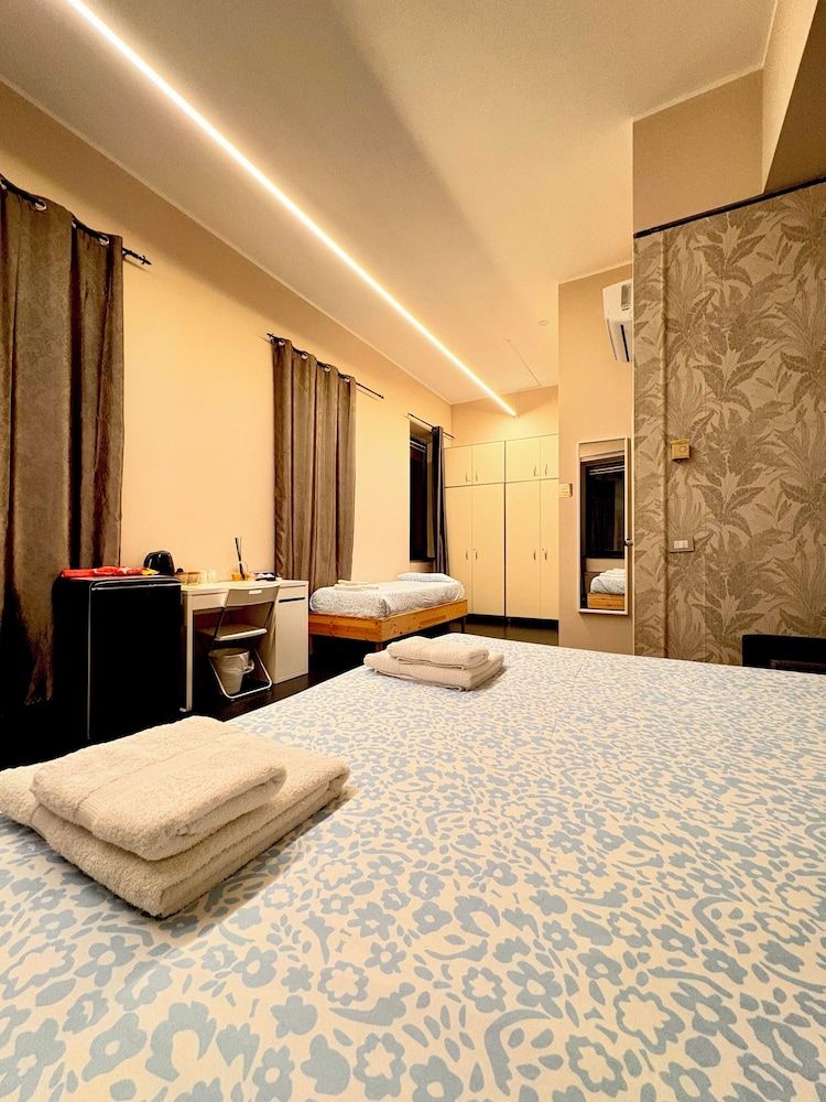 Comfort Quadruple Room, City View