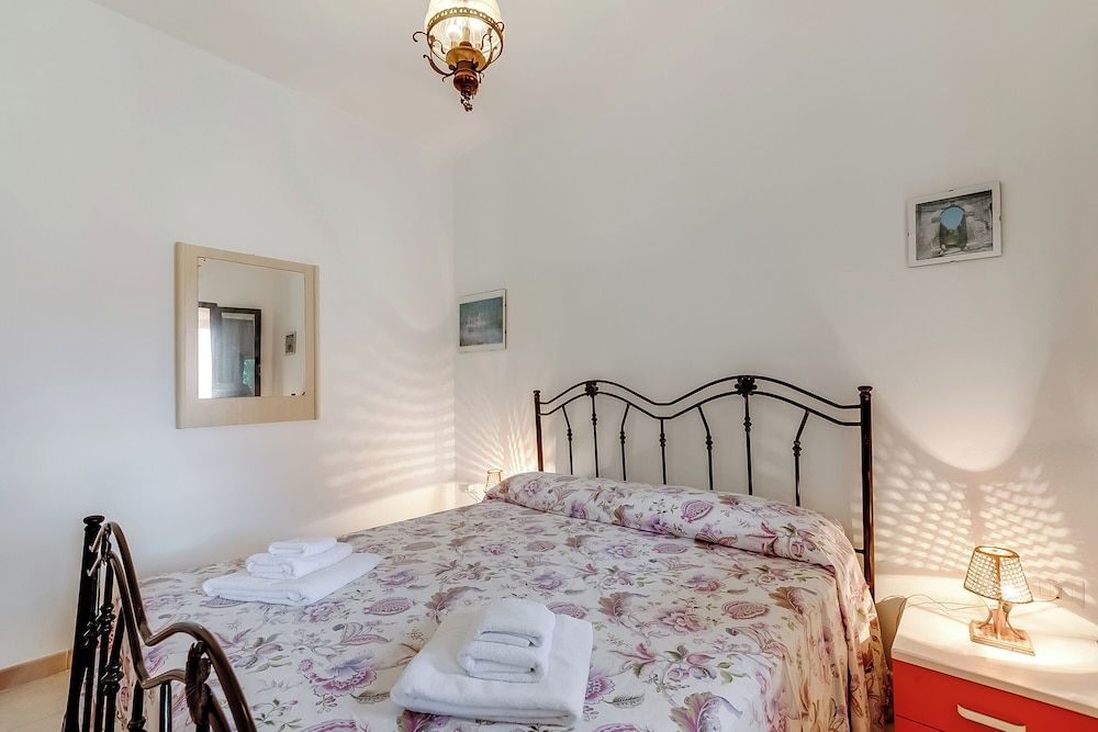 Family Apartment, Multiple Bedrooms (Basilico Among Greenery And Sea -)