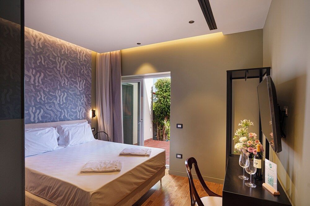 Uefio - Boutique Stay Deluxe Double Room, Courtyard View, Garden Area 2