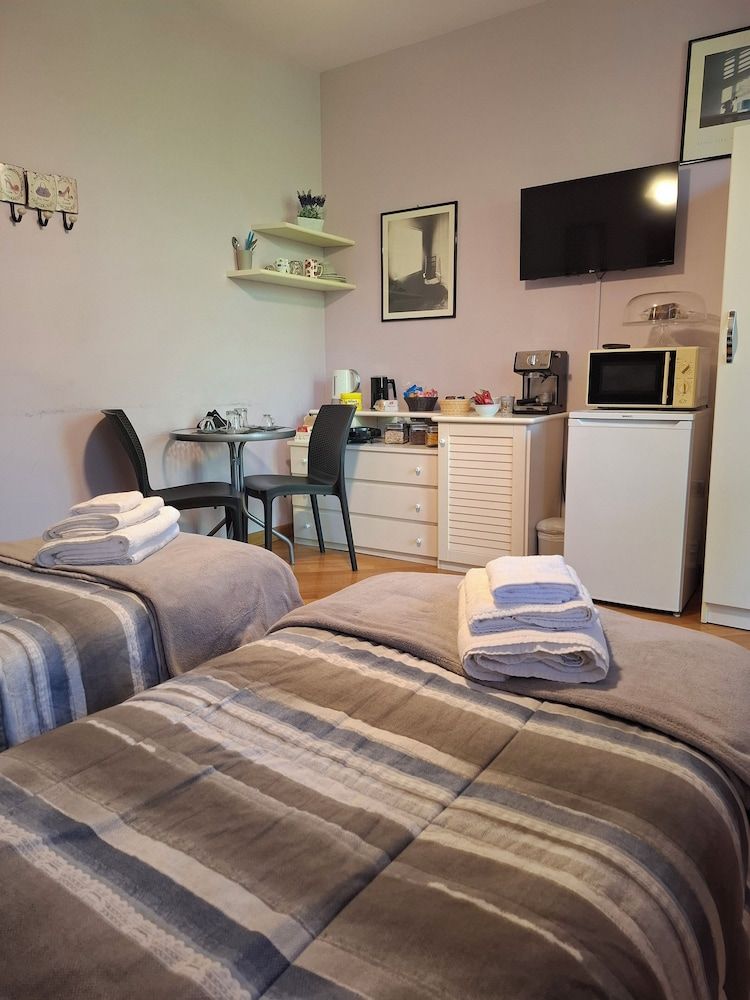 B&B Rubino Twin Room, Mountain View 4