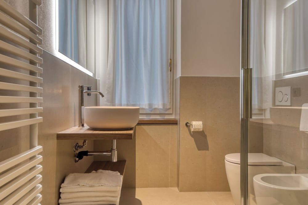 Le Torri Suites Classic Twin Room, Courtyard View 12