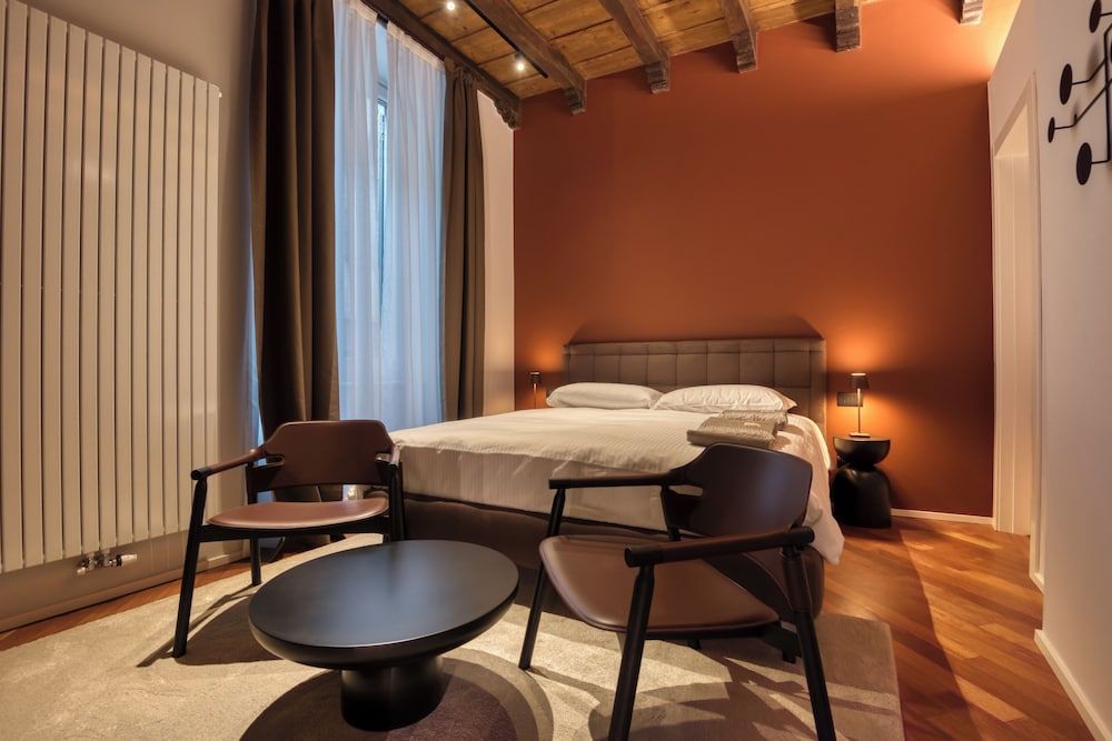 Le Torri Suites Comfort Double Room 4